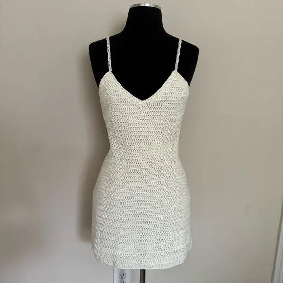 Tiger Mist Tory White Crochet Mini Dress Size Small - Picture 3 of 7